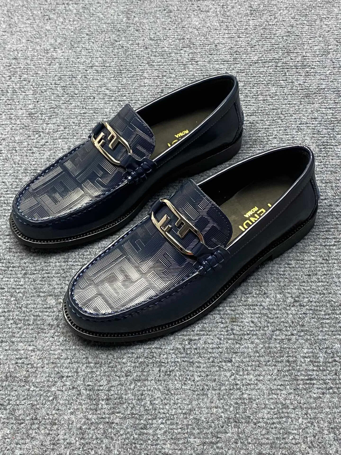 Men's Men's Shoes Men's Men's Shoes 💰900FENDI Fendi Men's Breathable and Comfortable Leather Shoes. Original development. The leather outsole is made of leather. Counters copy one to one. Imported counter cowhide. Imported water dyes cattle. 38 to 44. (45.46. can be ordered. 47.
